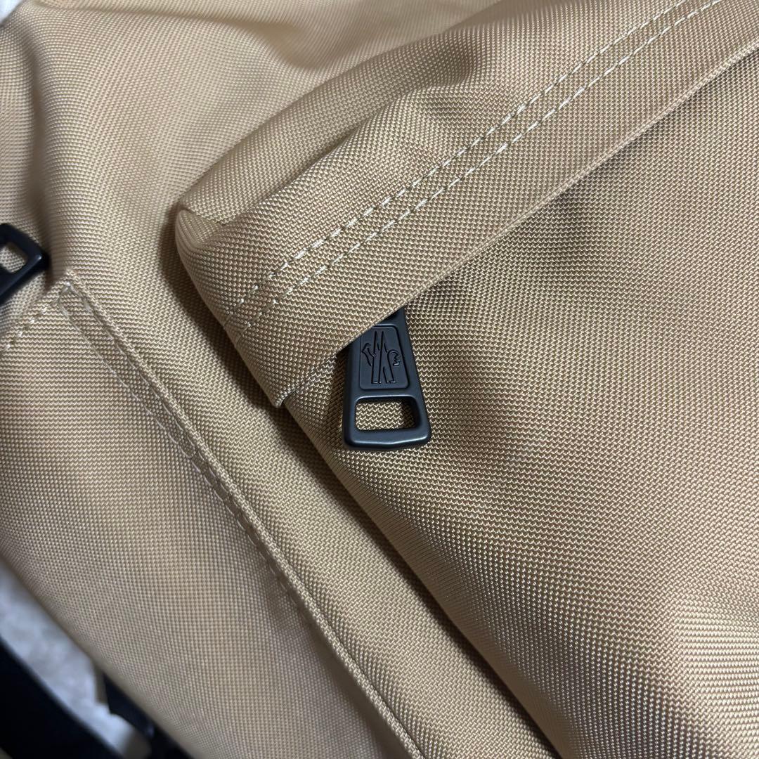 I188 良品✨ モンクレール　ピエリック　リュック　ベージュ　PC収納　大容量