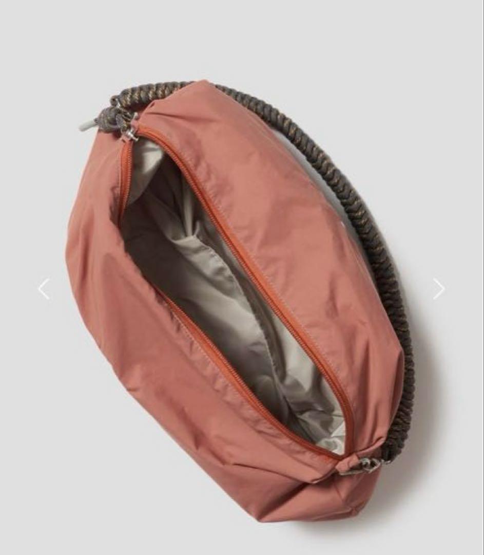 グラニフ　イカク　ギャザーショルダーバック