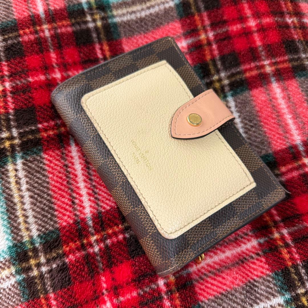 ルイ・ヴィトン ポルトフォイユ・ジュリエット ダミエ・エベヌ クレーム