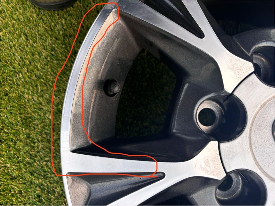 daichang55様トヨタ　ハイエース　200系　純正アルミホイール　2本！