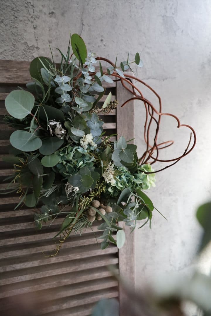 ドライフラワーアレンジメント、ユーカリ、ポポラスベリー、クリスマスリース