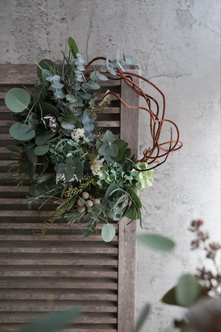 ドライフラワーアレンジメント、ユーカリ、ポポラスベリー、クリスマスリース