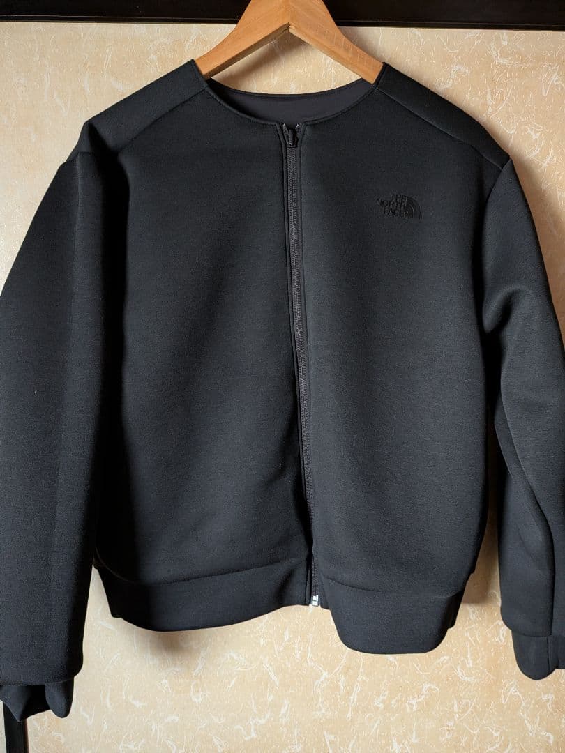 THE NORTH FACE ブラック ジップアップジャケット　リバーシブル