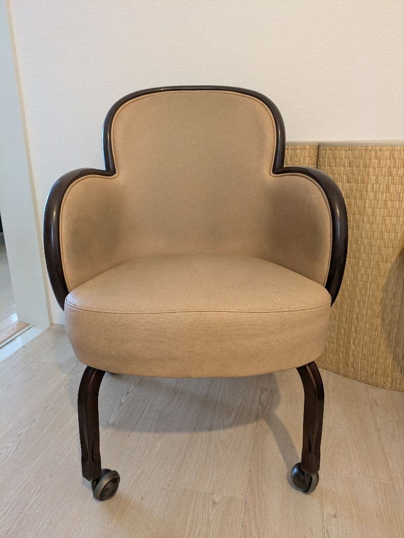 幾何学模様アンティークキャスター椅子