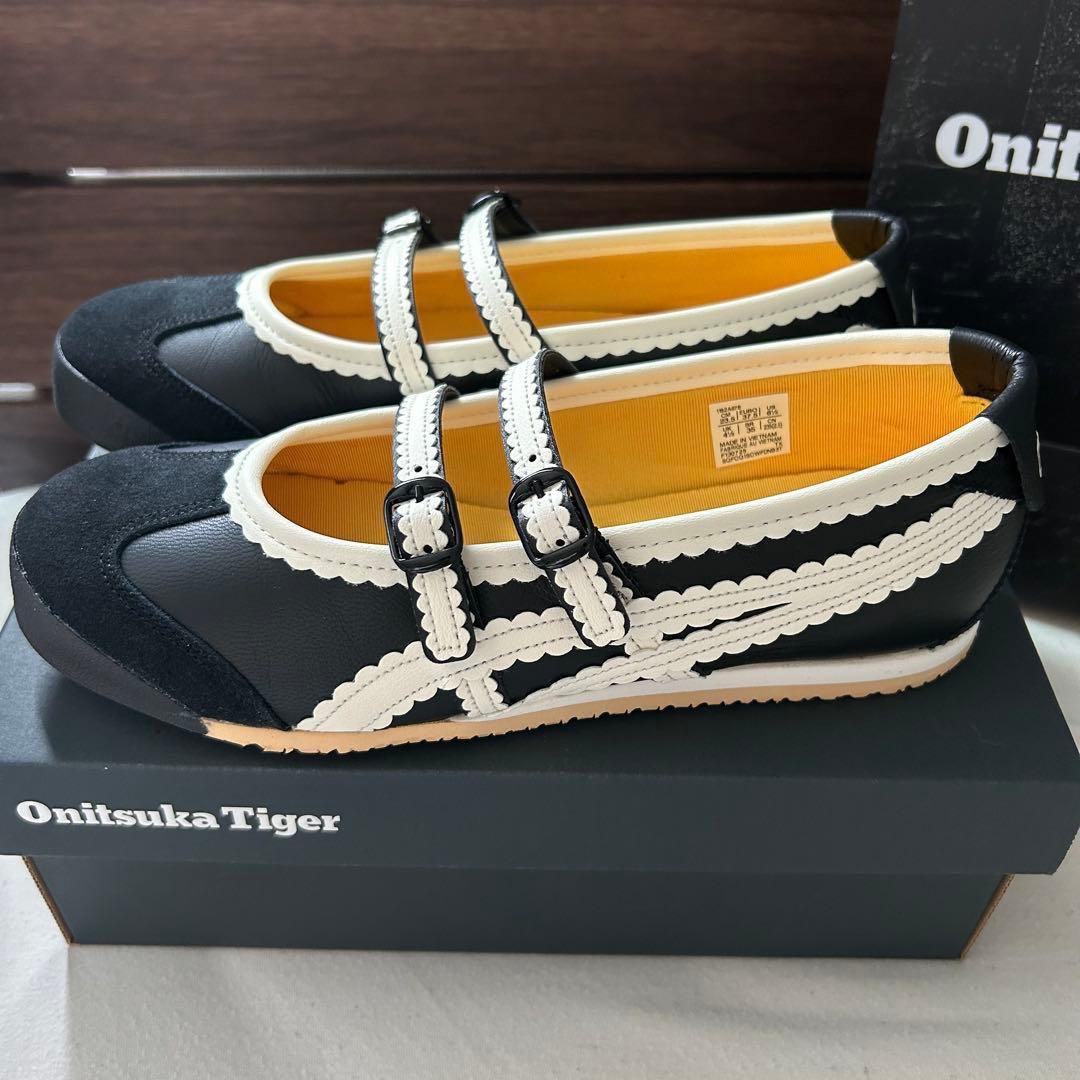 【新品】　Onitsuka Tiger MEXICO 66 TGRS 23.5