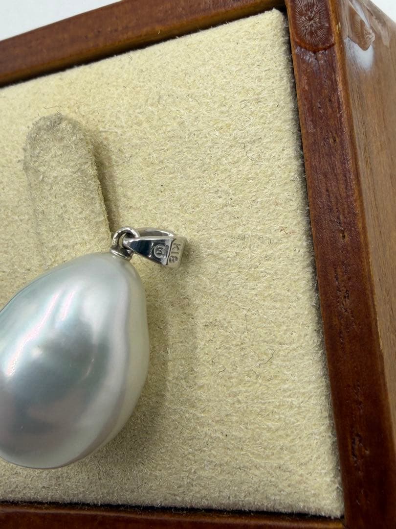 MIKIMOTO ミキモト　K18 南洋白蝶真珠　トップ