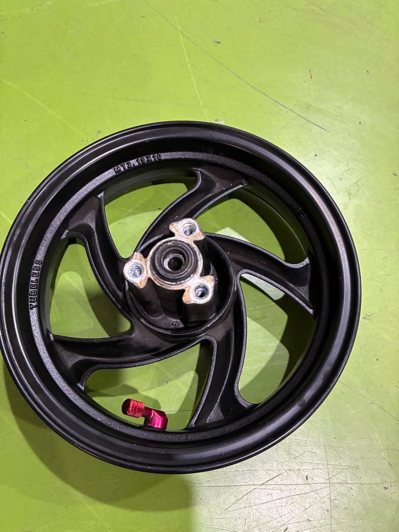 キタコ　アドレスＶ１２５Ｓ用　１０インチ　アルミホイール　中古品