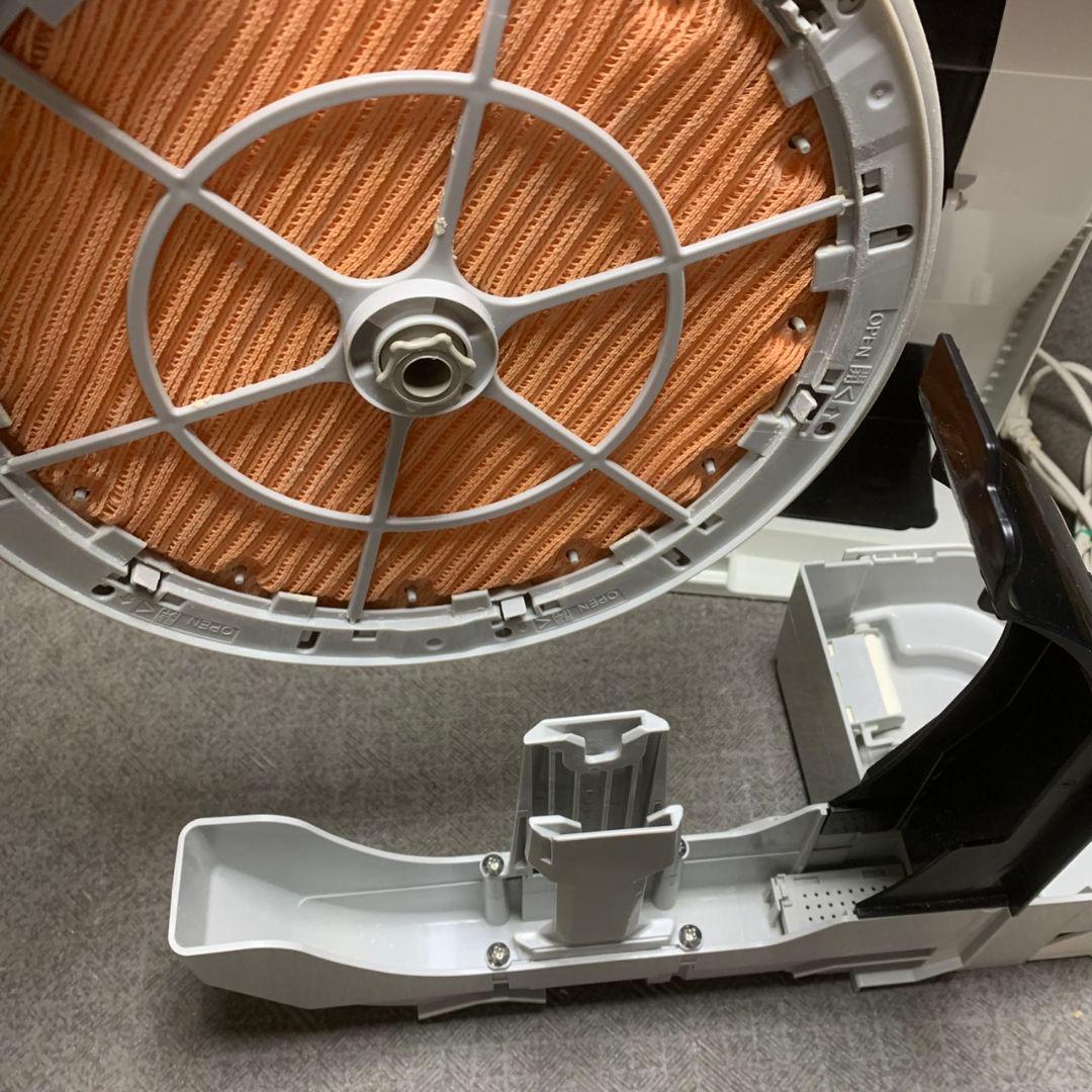 K794 ダイキン 空気清浄機 MCK70VBK-W 2018年製