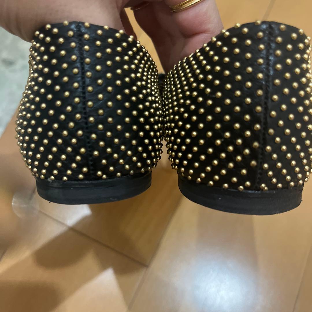 Salvatore Ferragamo ヴァラ　スタッズ5C 22 フェラガモ