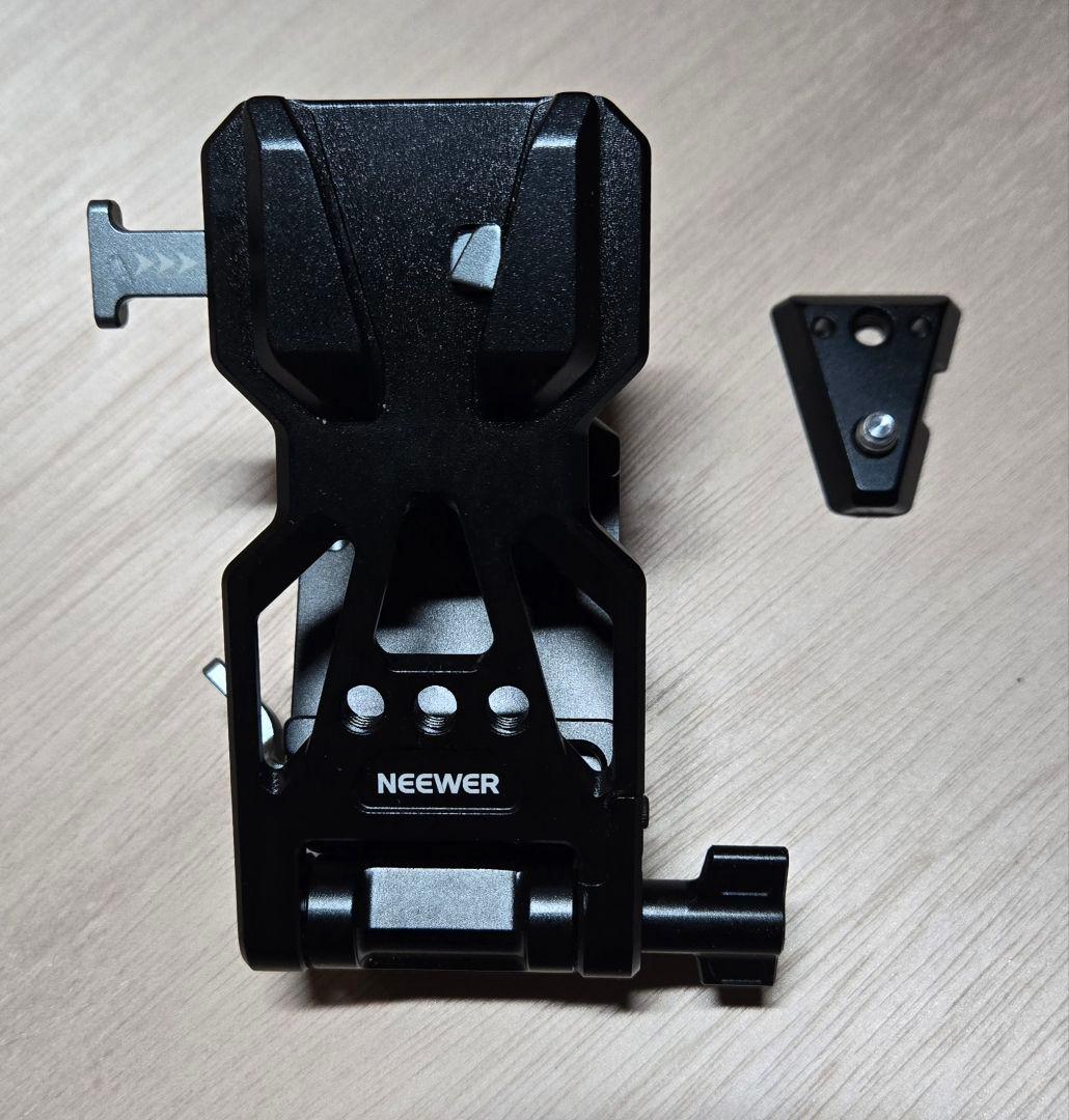 229Wh Vマウントバッテリー アダプタープレート neewer
