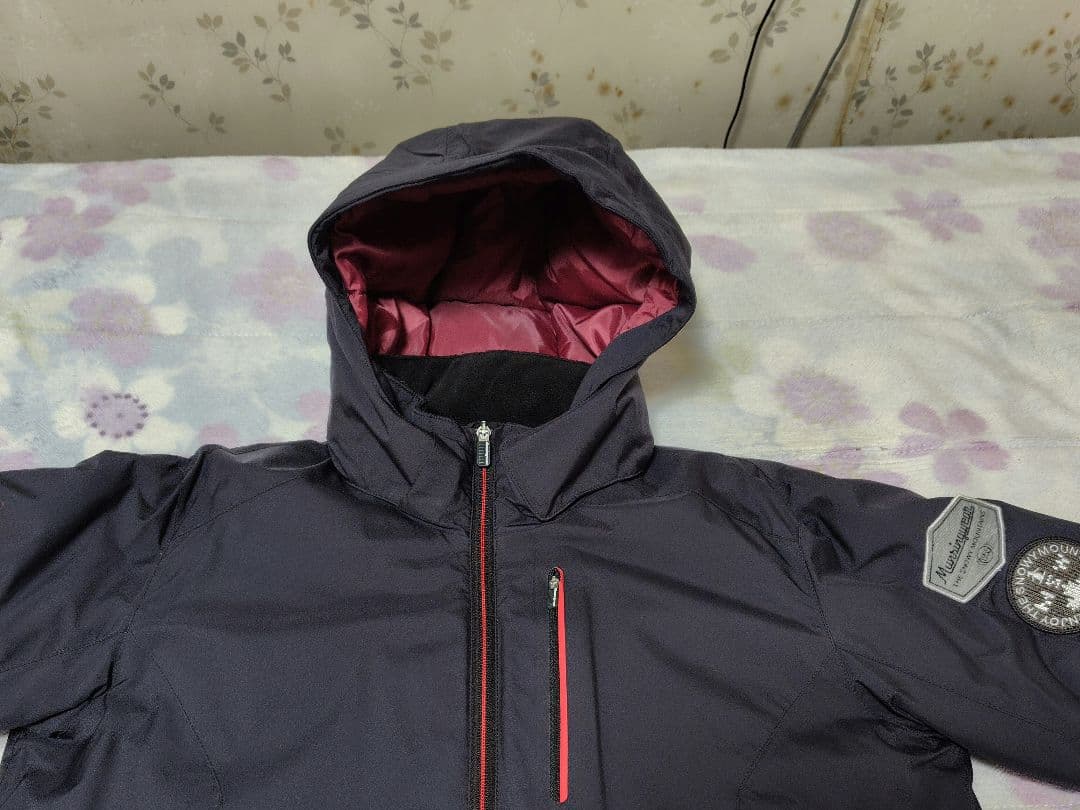 マンシングウェアダウンジャケットネイビーLサイズ