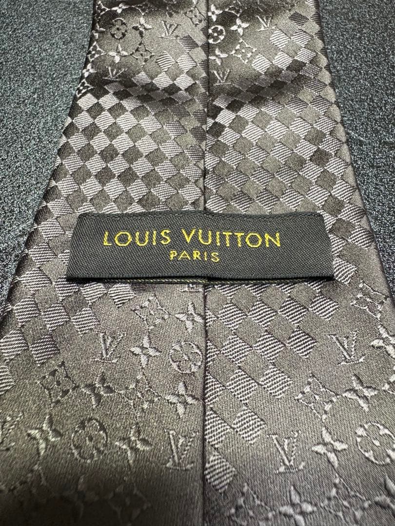 限定値下】LOUISVUITTONネクタイ グラフィット ミックスモノグラム
