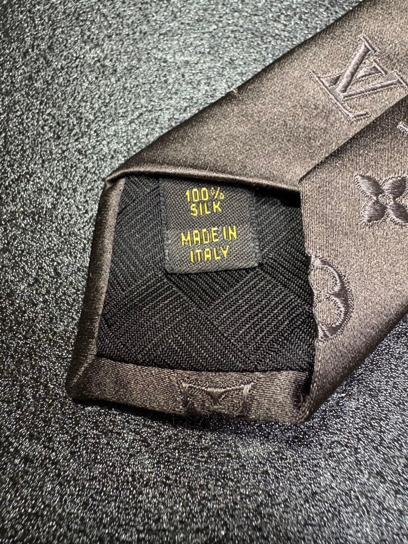 限定値下】LOUISVUITTONネクタイ グラフィット ミックスモノグラム