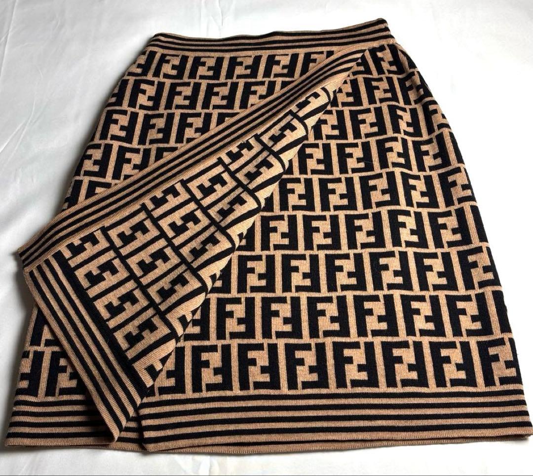 FENDI フェンディ ズッカ柄 （FFロゴパターン）ニットスカート