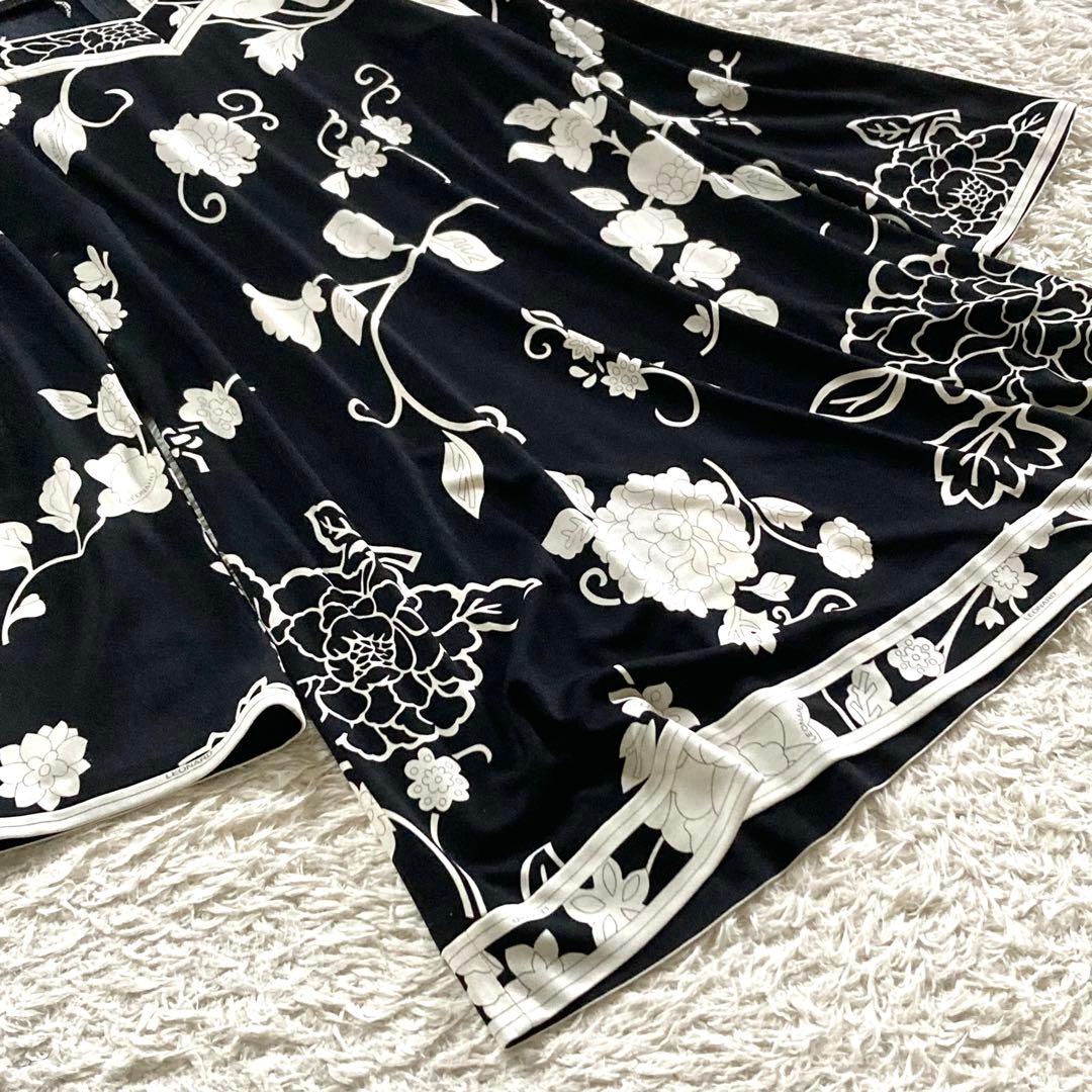 【近年タグ 未使用級】レオナール カンカン チュニック モノトーン 花柄トリム