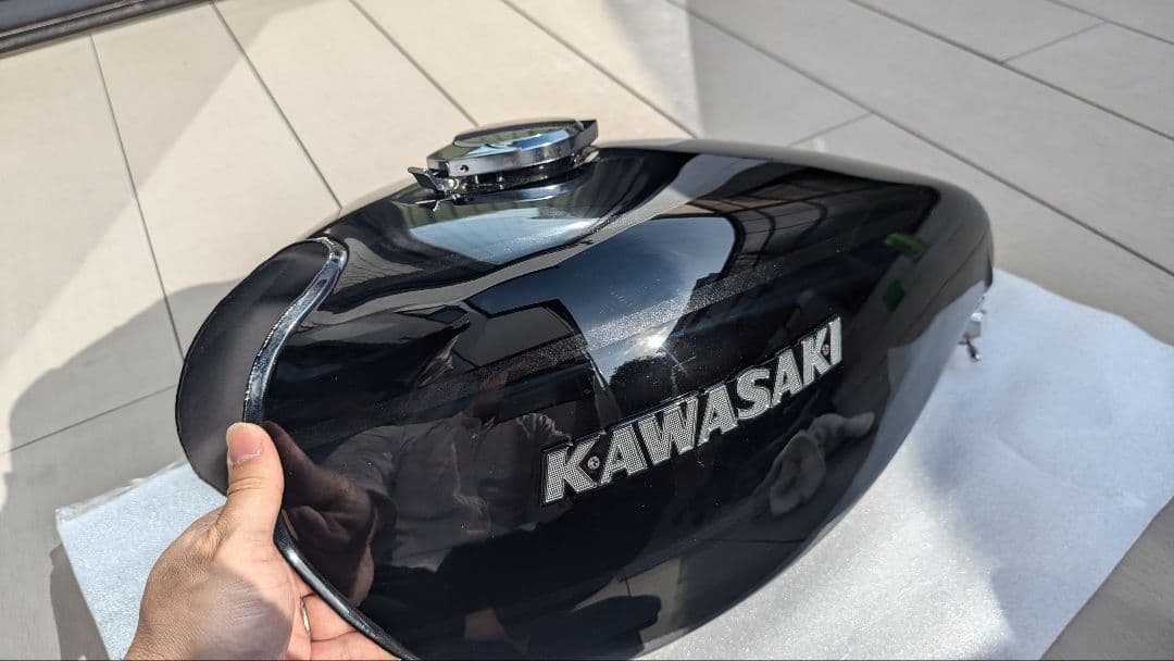 Z1Z2 タンク外装　ブラックタイガー　キャンディー　ゴースト　MRS　ビンゲル