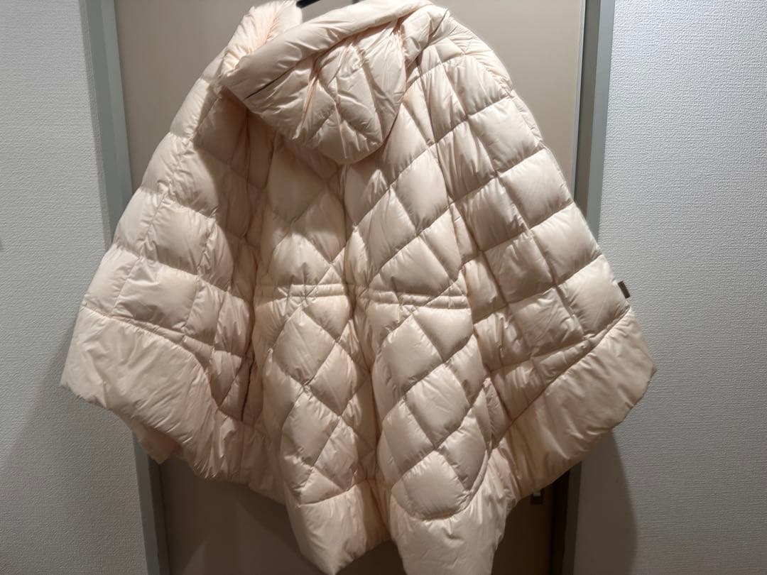 Woolrich アイボリー キルティングポンチョ M