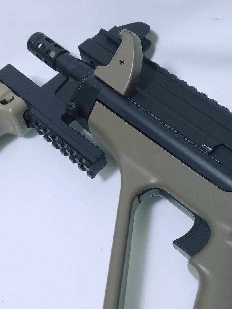 東京マルイ ステアーAUG HC電動ガン タンカラー 現状品