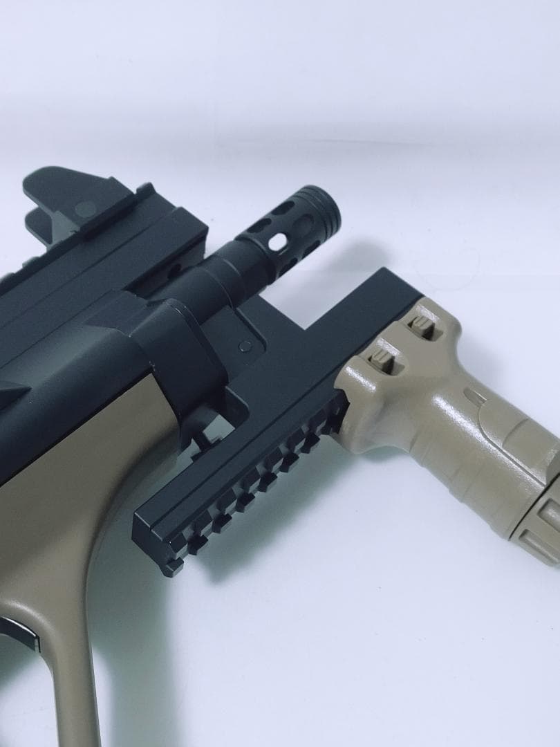 東京マルイ ステアーAUG HC電動ガン タンカラー 現状品