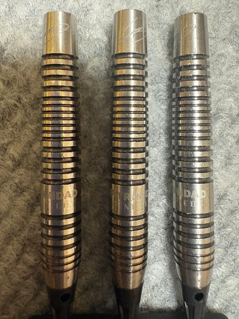 松吉輝宗モデル レイジー ゼロエスダーツ限定