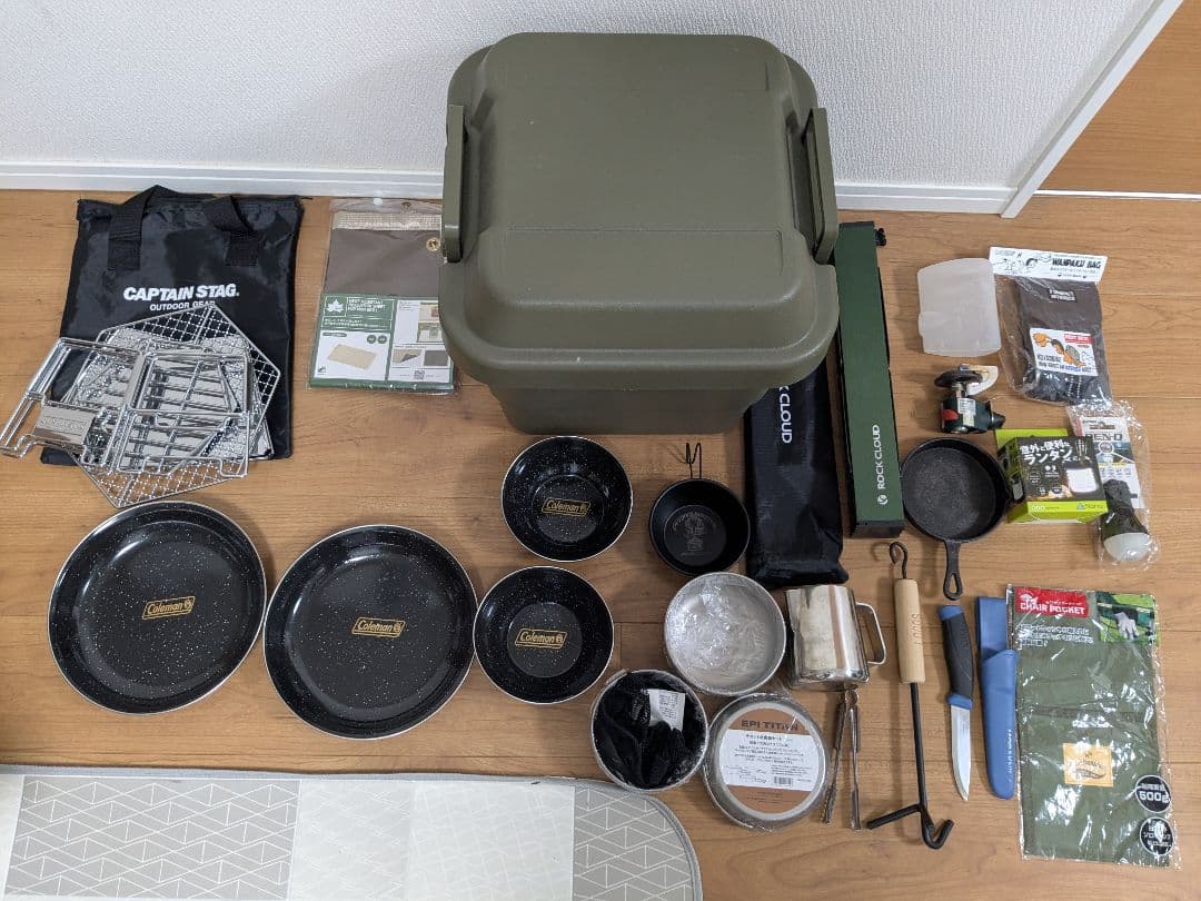 キャンプ用品まとめ売り　バーナー、焚き火台、チタンクッカー等