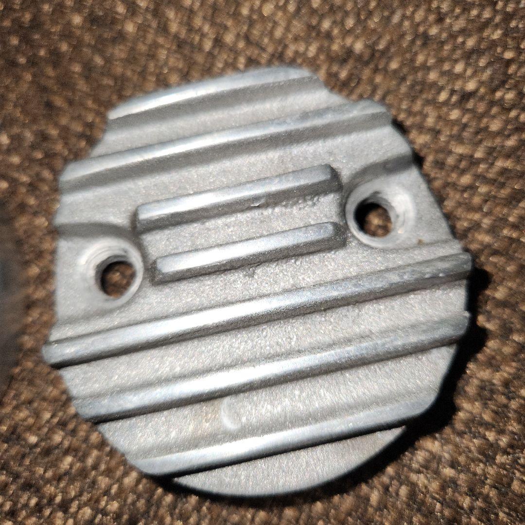 GS750 エンジンカムカバー　4個