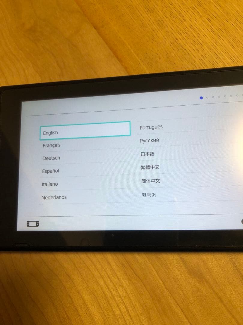Nintendo Switch 本体 コントローラー赤