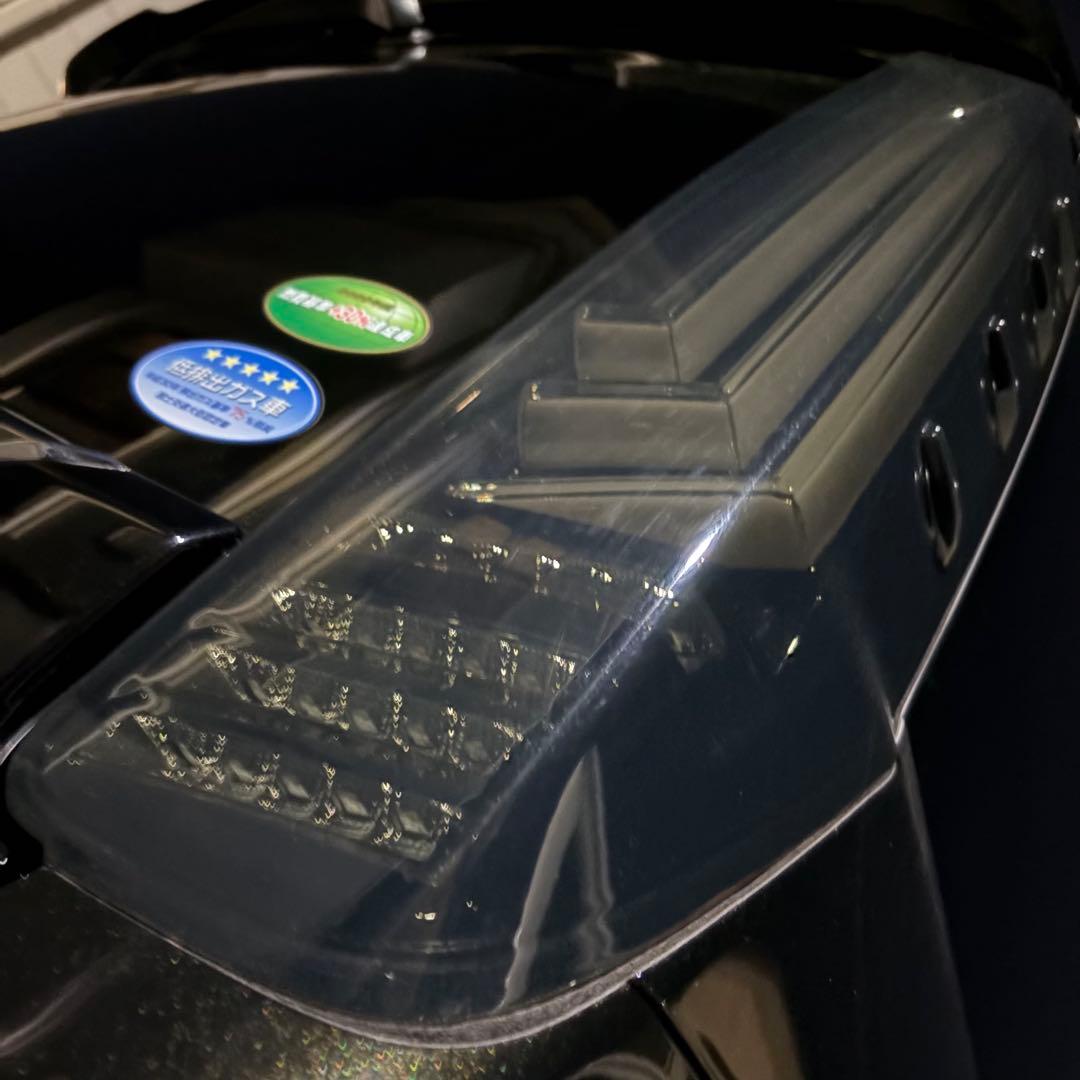 ヴァレンティ　LEDファイバーテール　80系　ヴォクシー ノア　エスクァイア