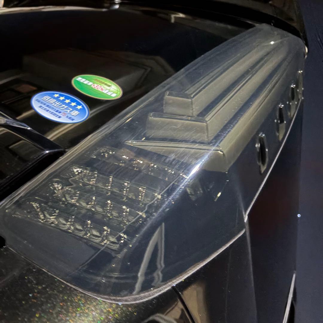 ヴァレンティ　LEDファイバーテール　80系　ヴォクシー ノア　エスクァイア