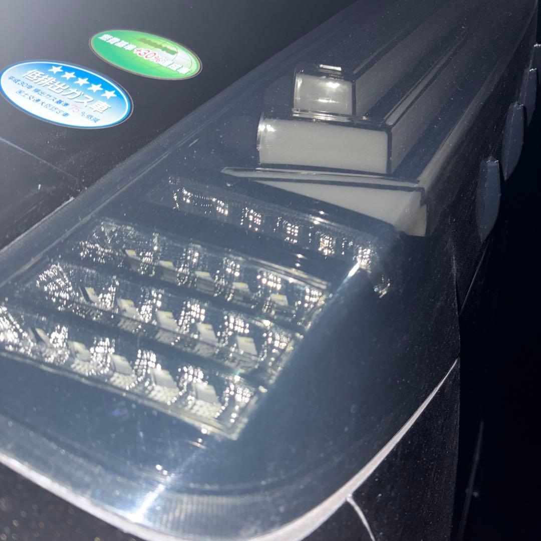 ヴァレンティ　LEDファイバーテール　80系　ヴォクシー ノア　エスクァイア