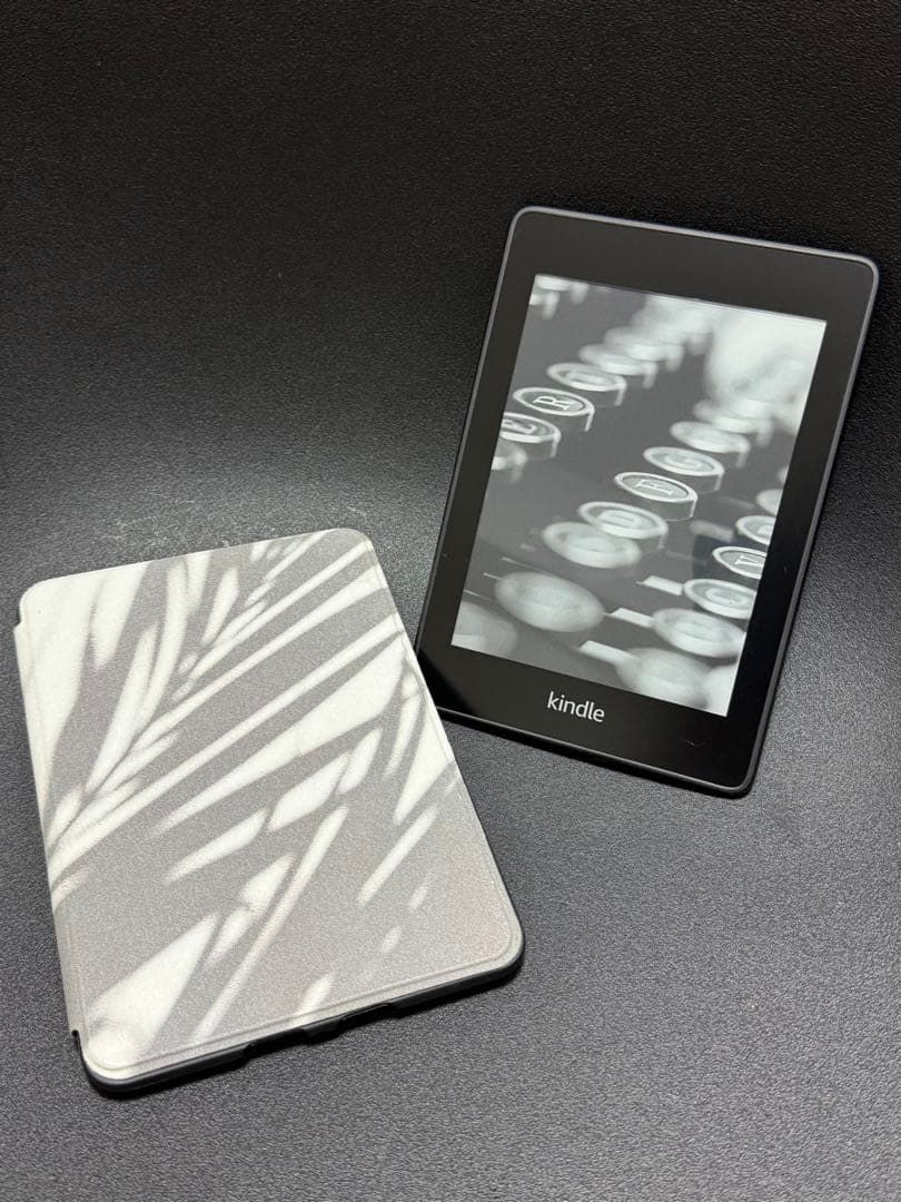 Kindlepaperwhite 32GB・10世代　ケース付き