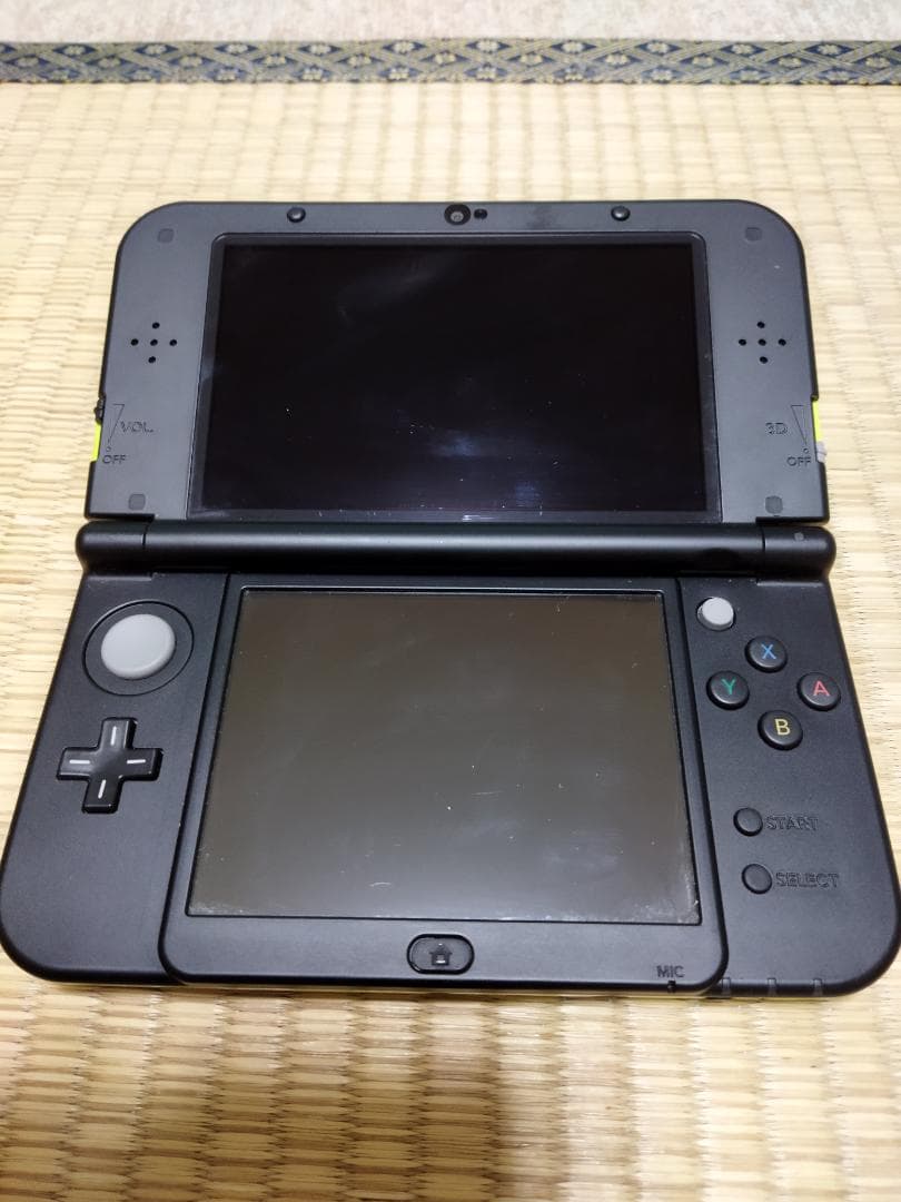 Nintendo NEW ニンテンドー 3DS LL ライム/ブラック