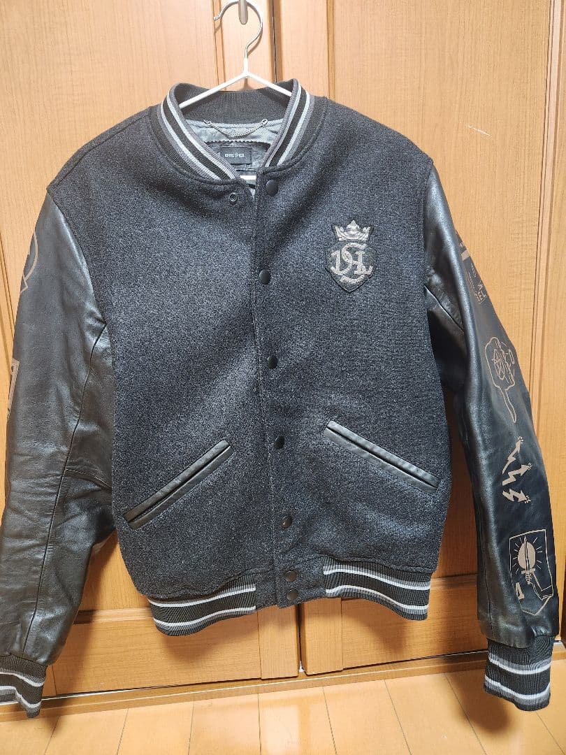 美品　DIESEL スタジャン