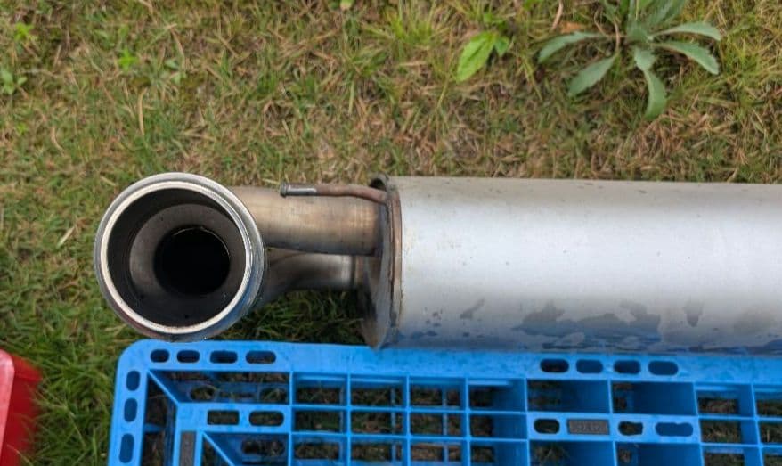 トヨタZN6 （86）後期　2018年製　純正マフラー