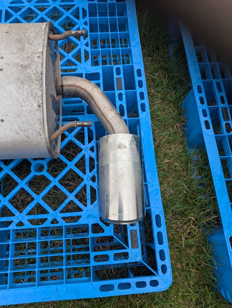 トヨタZN6 （86）後期　2018年製　純正マフラー