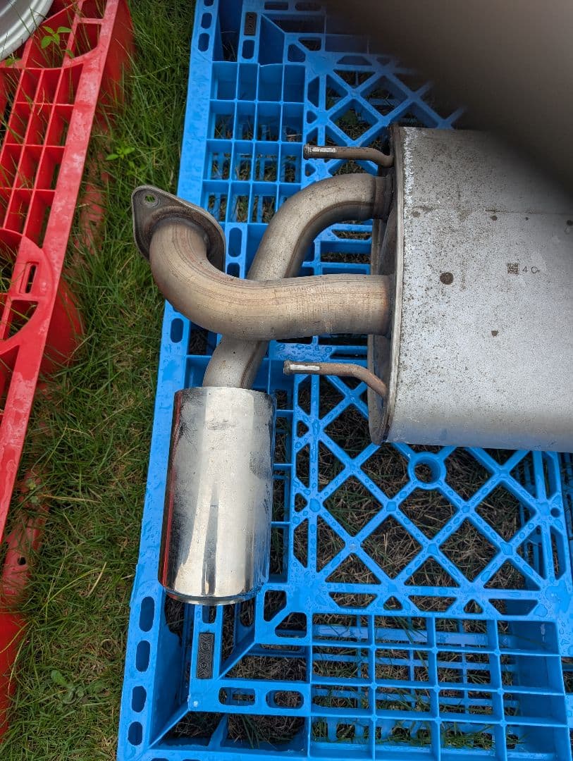 トヨタZN6 （86）後期　2018年製　純正マフラー