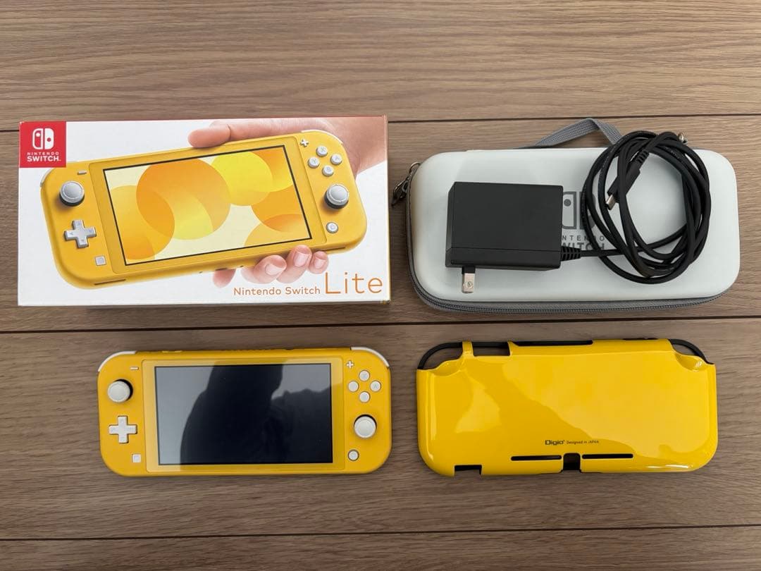 美品 Nintendo Switch Lite イエロー おまけ付 箱有