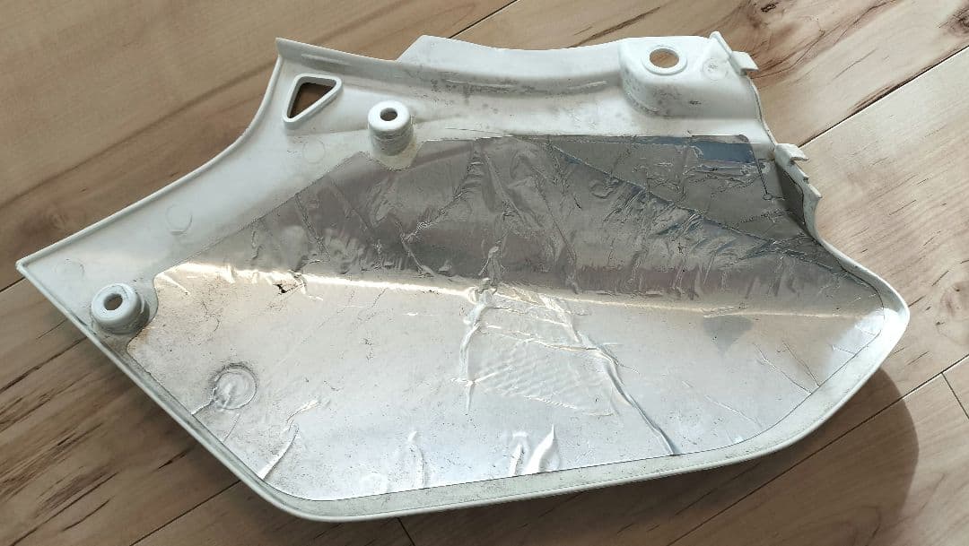 XR250 ヘッドライト　サイドカバー