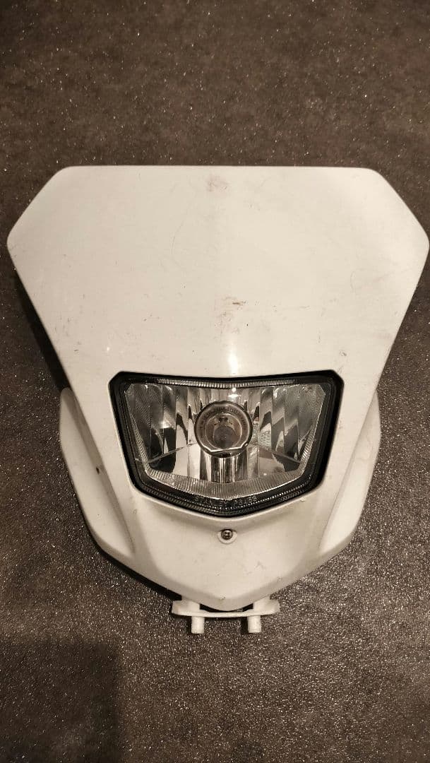 XR250 ヘッドライト　サイドカバー