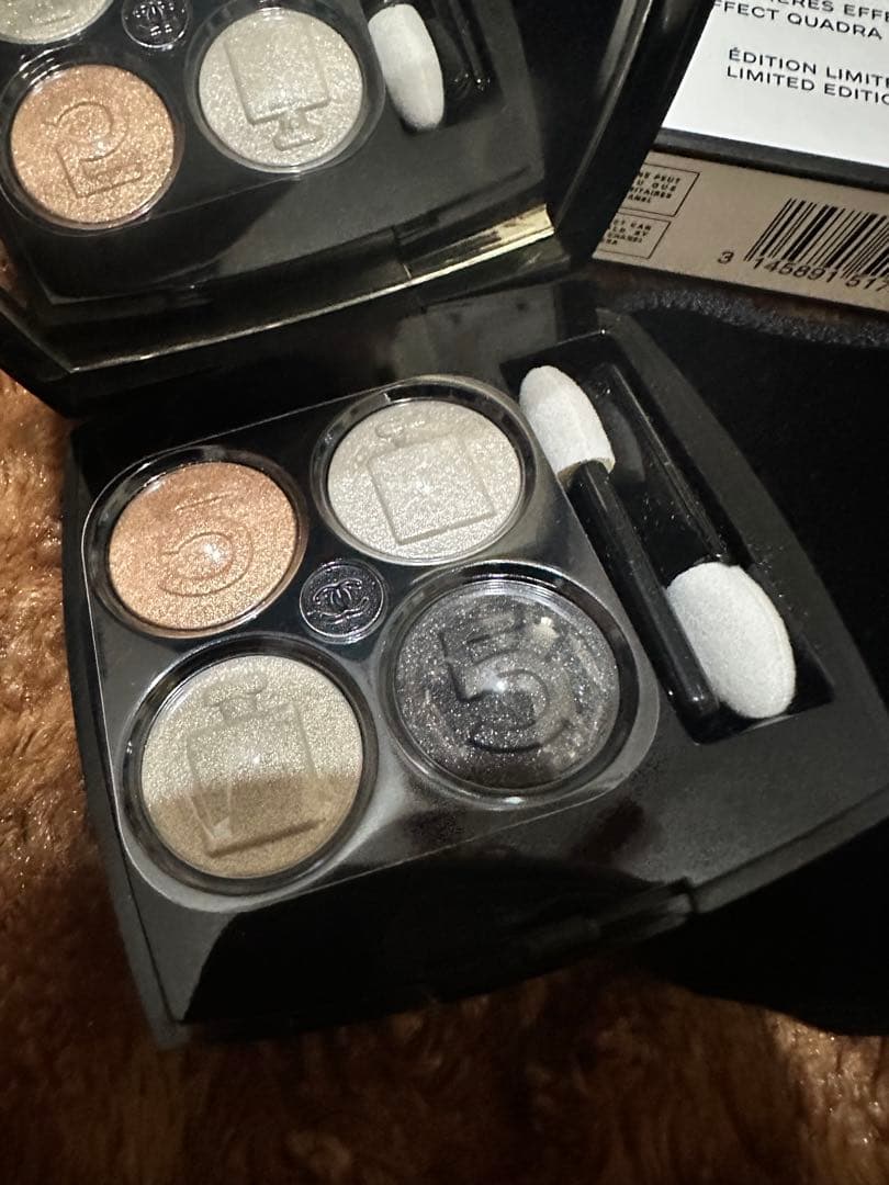 CHANEL LES 4 OMBRES アイシャドウパレット 限定版　No.5