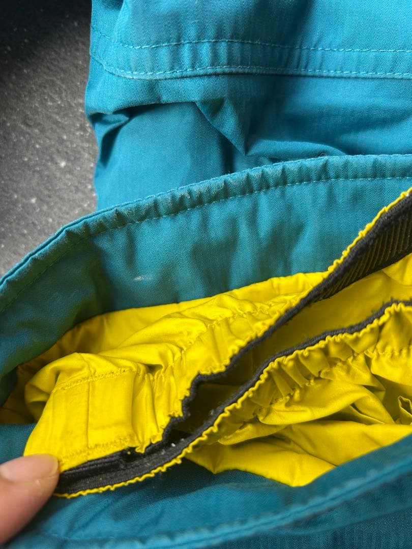 【Patagonia パタゴニア】スキーウェア キッズ 上下セット（4T）