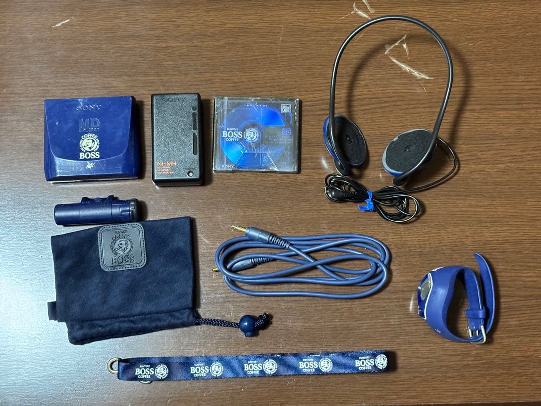 SONY MDウォークマン MZ-E7W BOSS仕様 傷あり 読み込み確認済み
