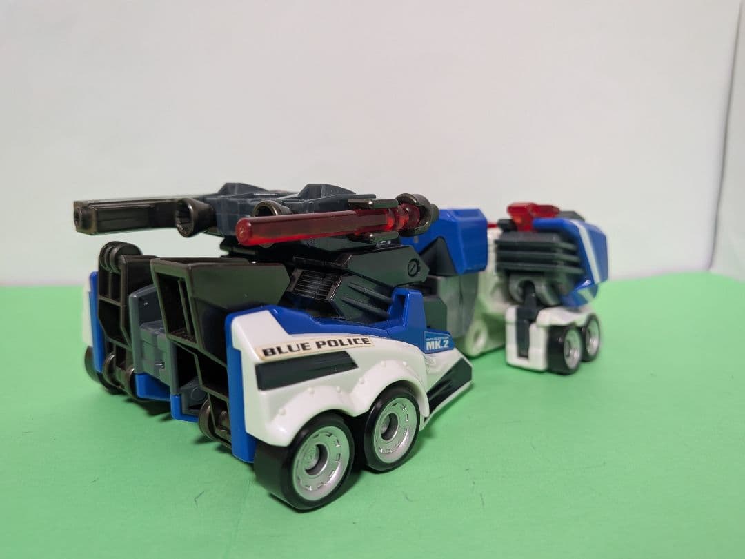 トミカ ハイパーレスキュー ドライブヘッド サイクロンインターセプター