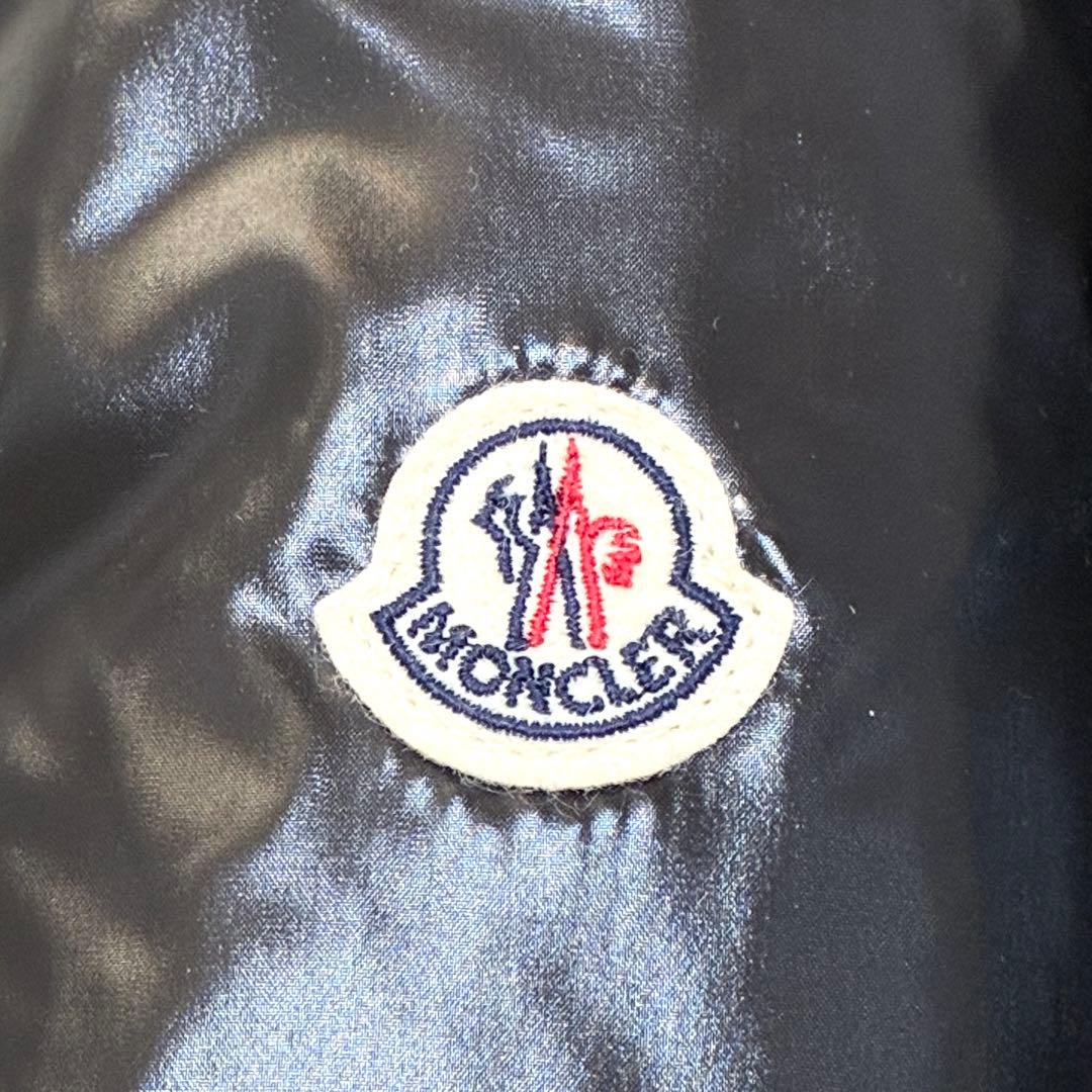 【未使用級】モンクレール SCIARPA ダウンマフラー ワッペン 黒 RFID