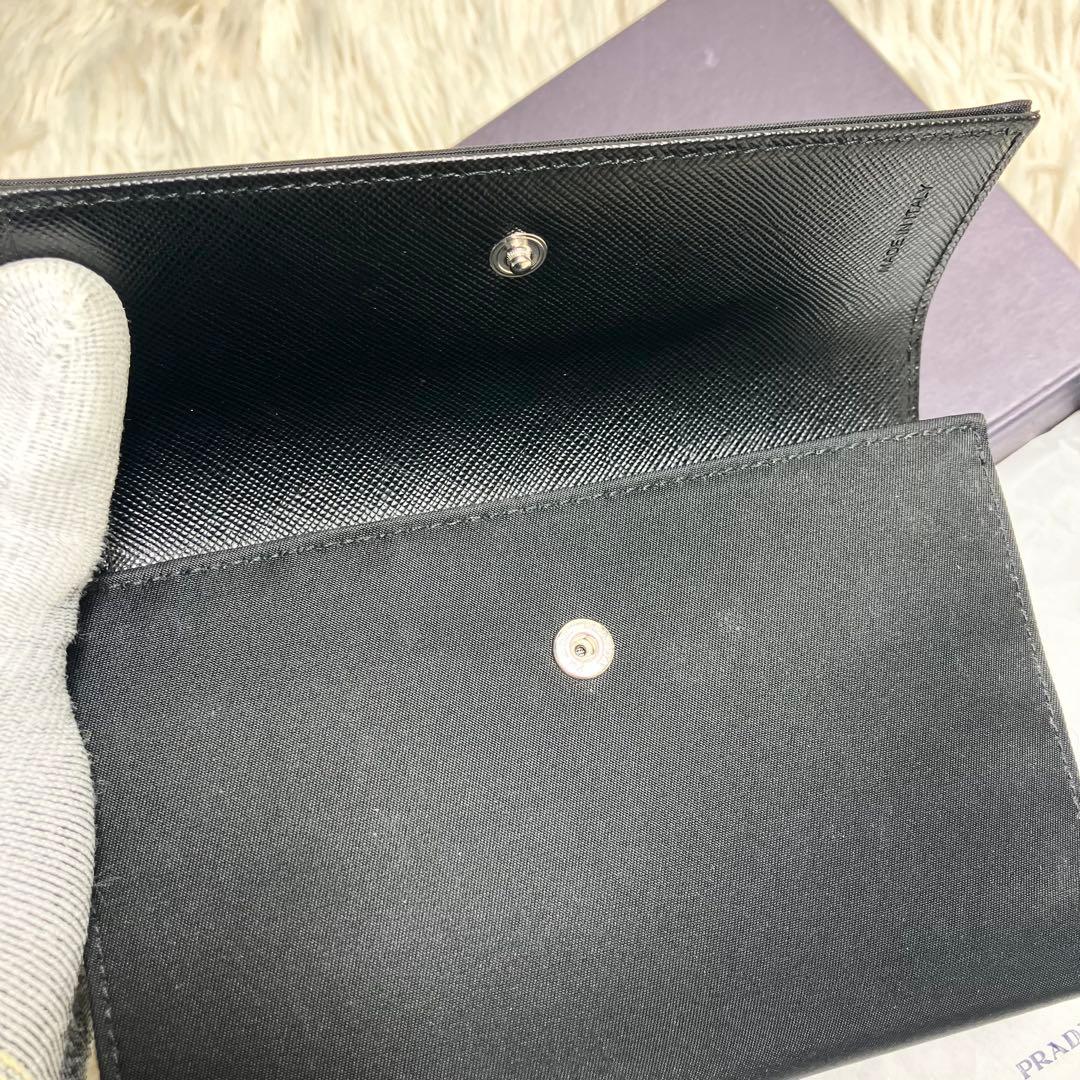 【未使用級】 プラダ ナイロン サフィアーノ 三つ折り 三角プレート