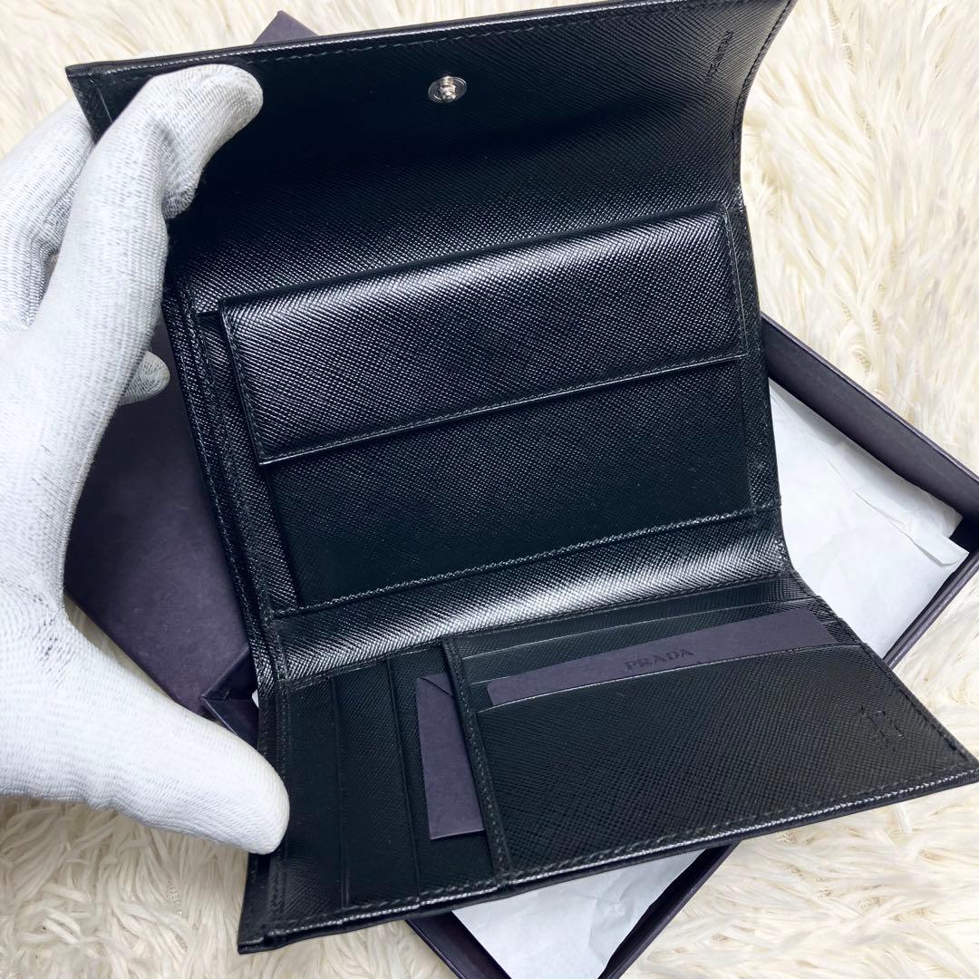 【未使用級】 プラダ ナイロン サフィアーノ 三つ折り 三角プレート