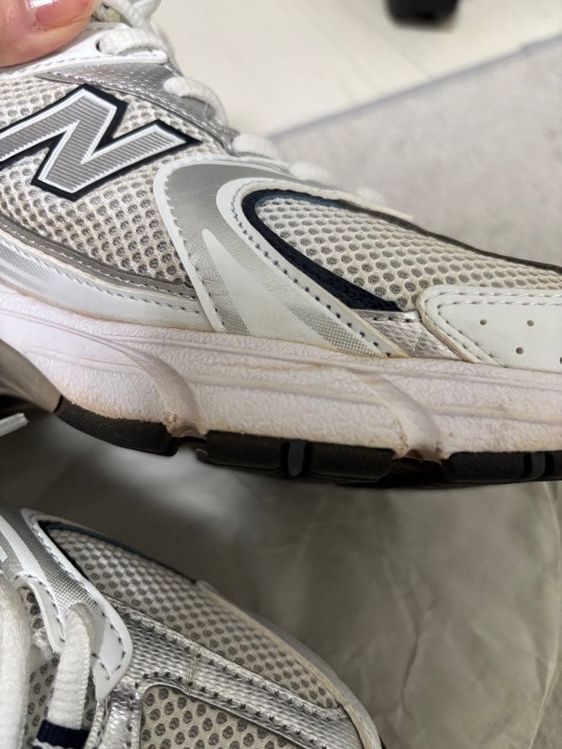 NEW BALANCE MR530SG ホワイトスニーカー