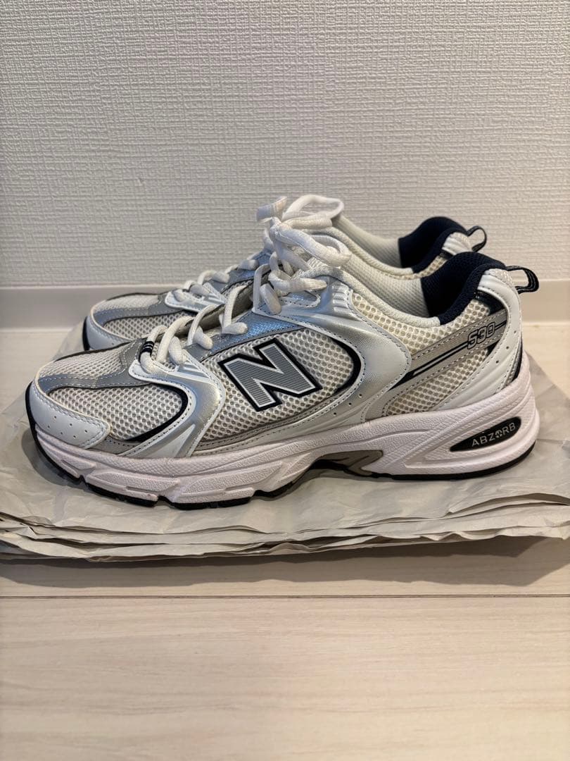 NEW BALANCE MR530SG ホワイトスニーカー