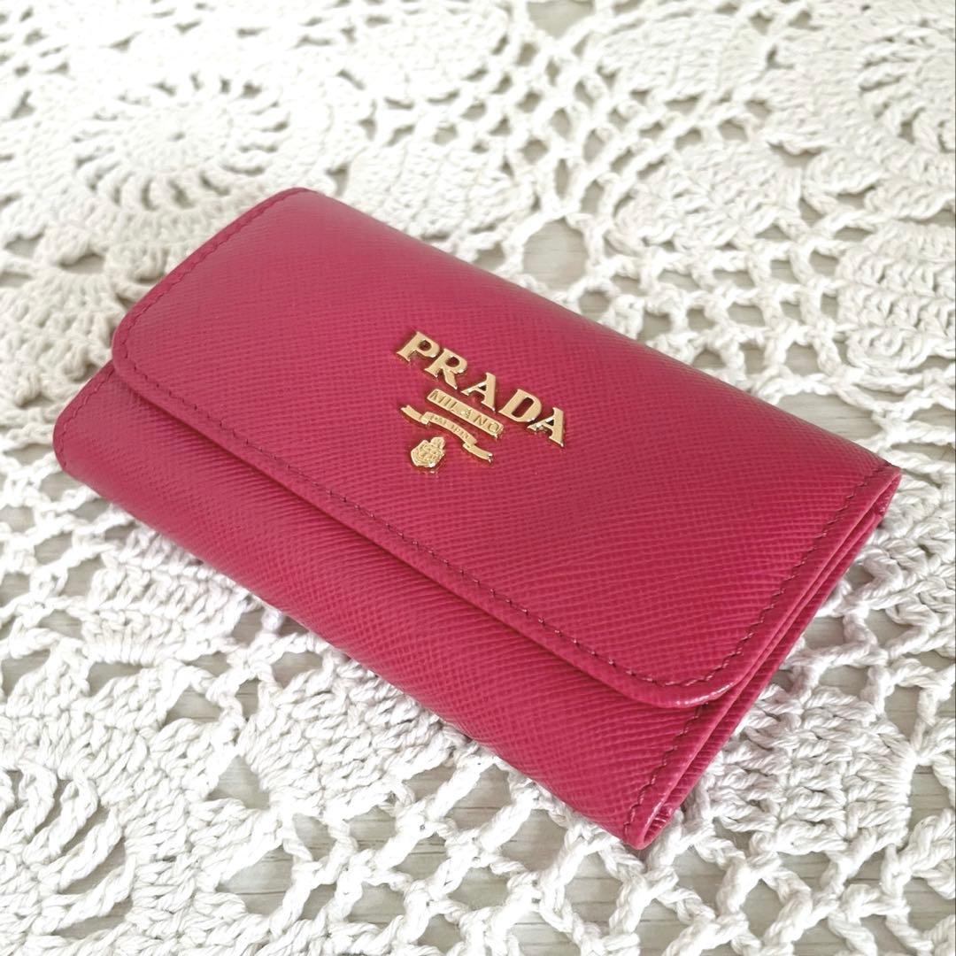 PRADA サフィアーノレザー キーケース ピンク