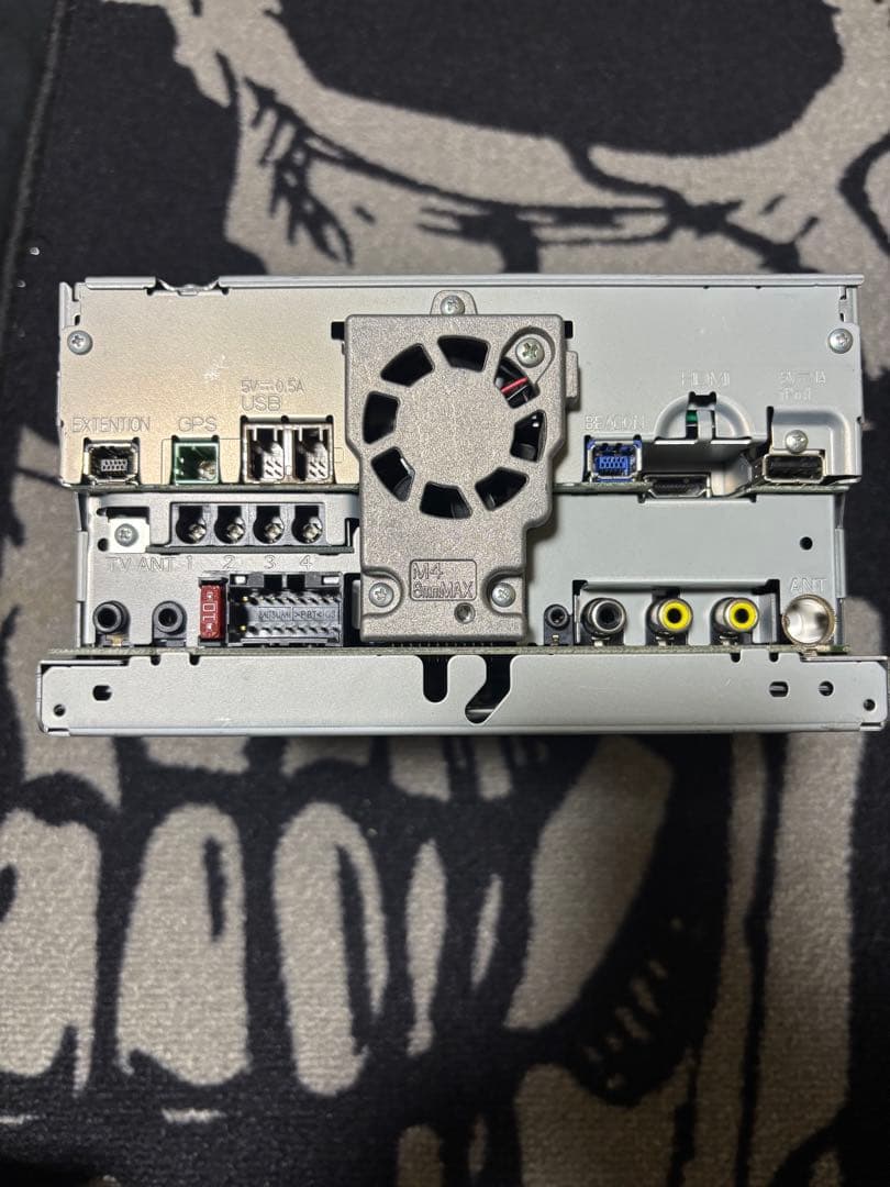 Pioneer AVIC-RZ09 カーナビ